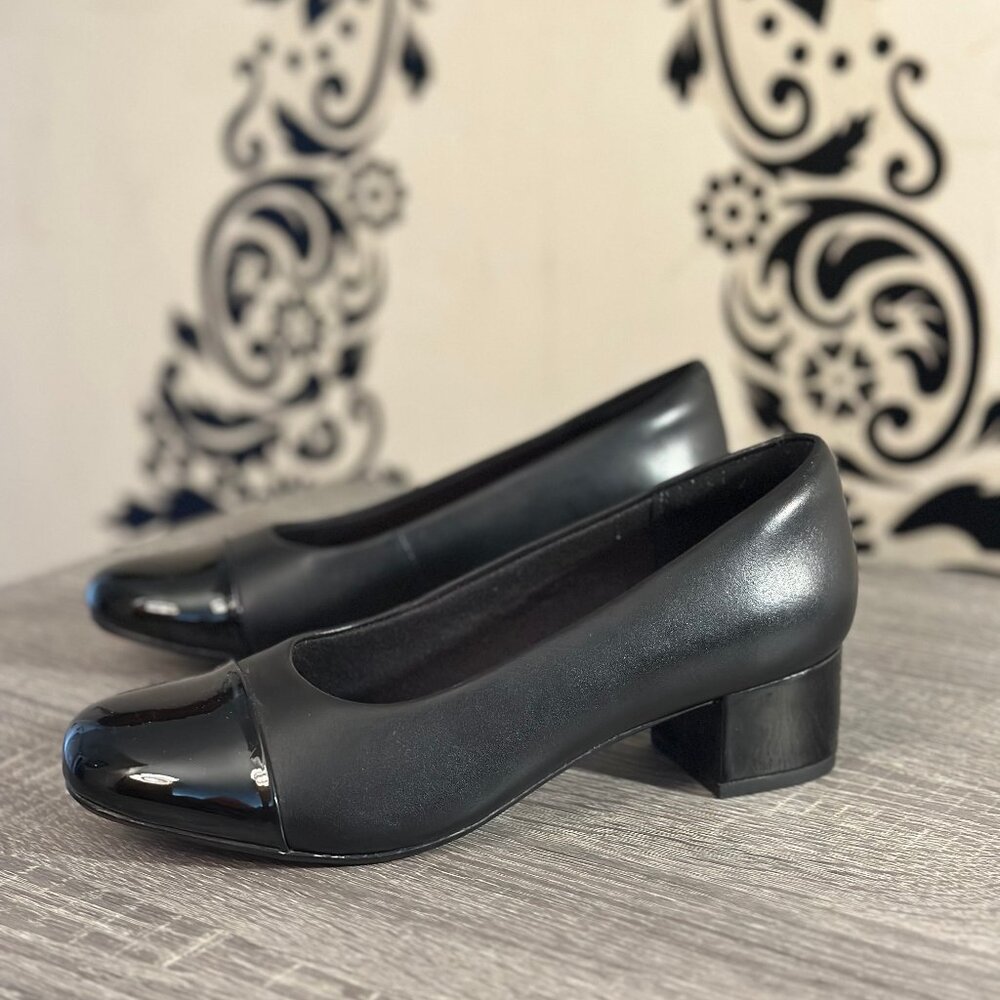 Collection Clark Black Patent Cap Toe Pumps – Size 5.5 | Classic Low Block Heel